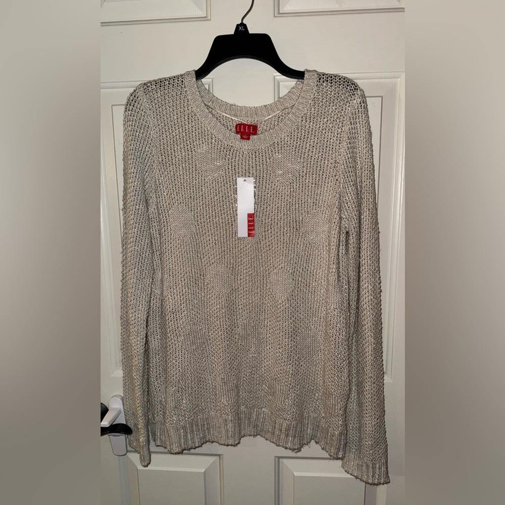 ELLE Scoopneck Sweater NWT Size XL warm soft fabric with a touch of sparkle